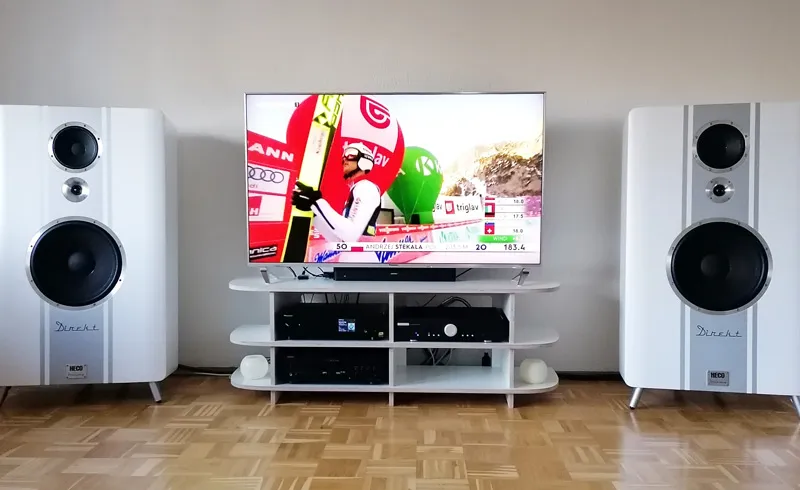 Kleines TV-Lowboard