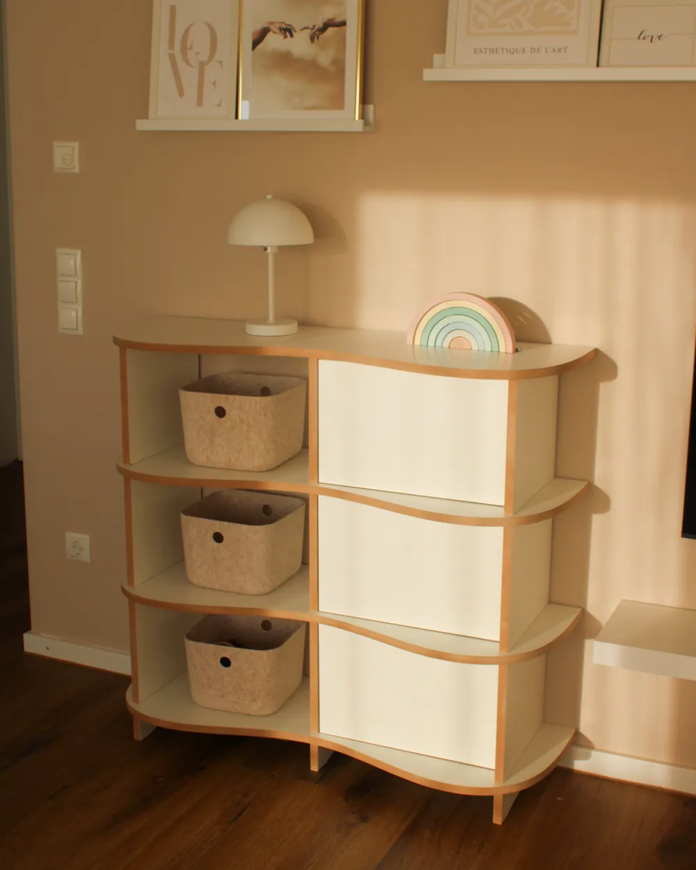 Organisches Sideboard