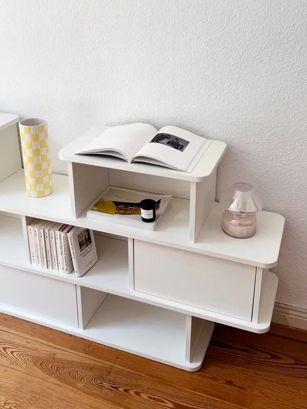 Versetztes Sideboard
