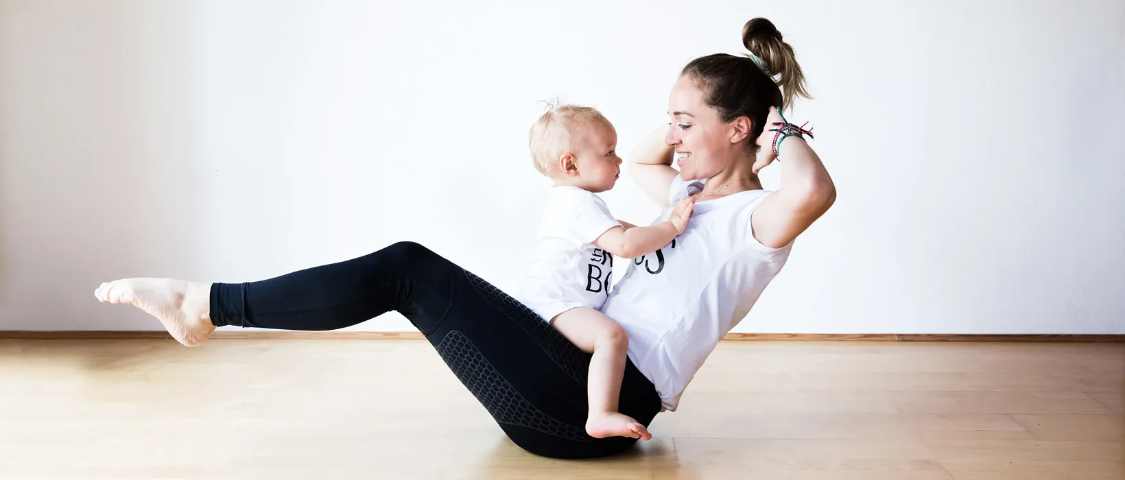 Anna Lena Kramss at workout with baby